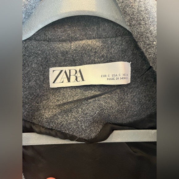 Zara coat - Picture 4 of 4